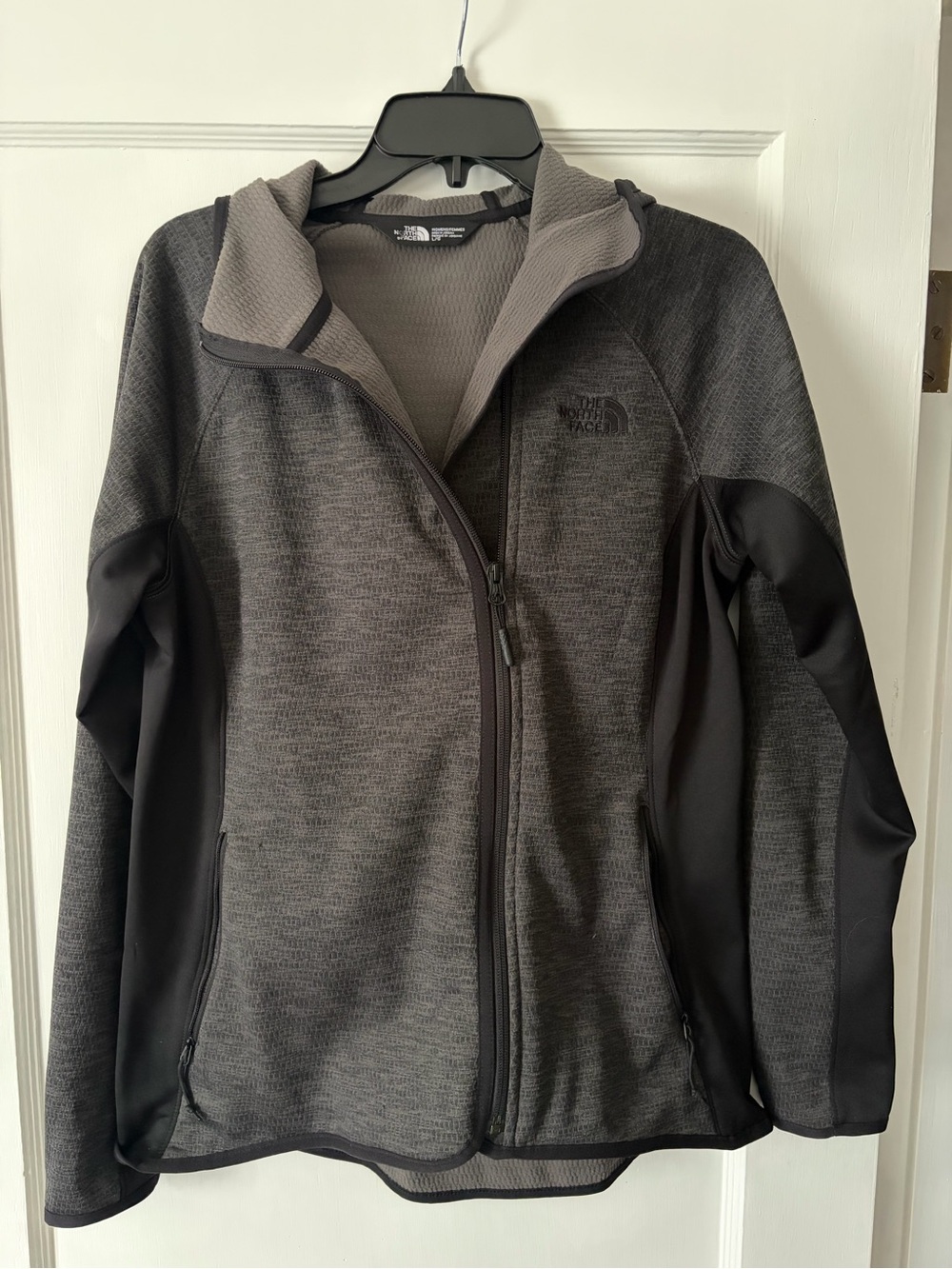 The North Face Gray and Black Women's Utility Fleece Jacket